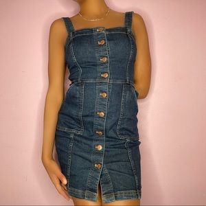 💕🎉HP💕🎉H&M Dark Wash Denim Dress